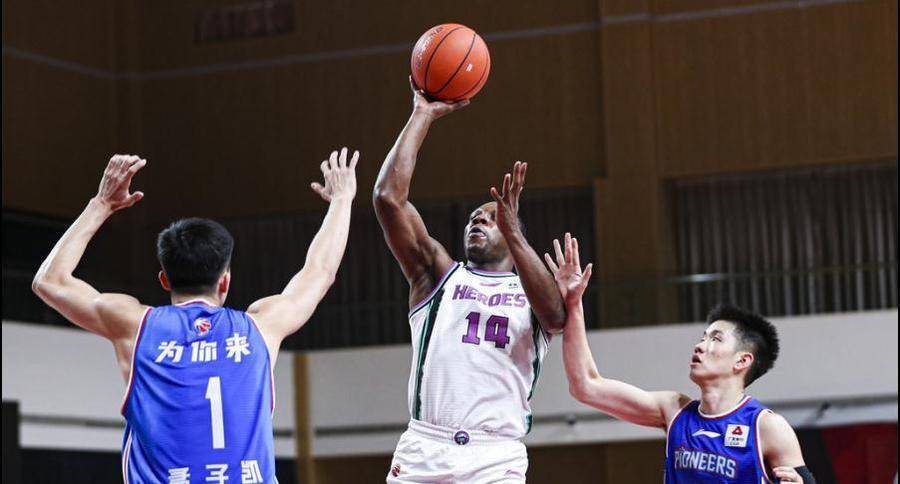  篮网六人得分上双轻取公牛斩获三连胜